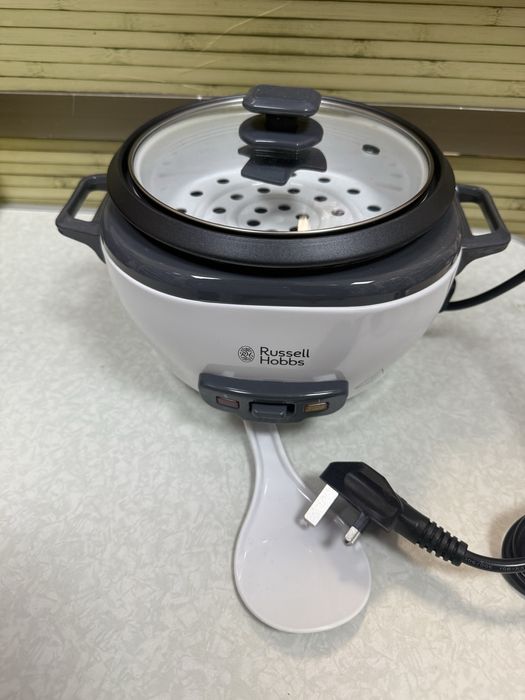 Уред за приготвяне на ориз Russell Hobbs 27030