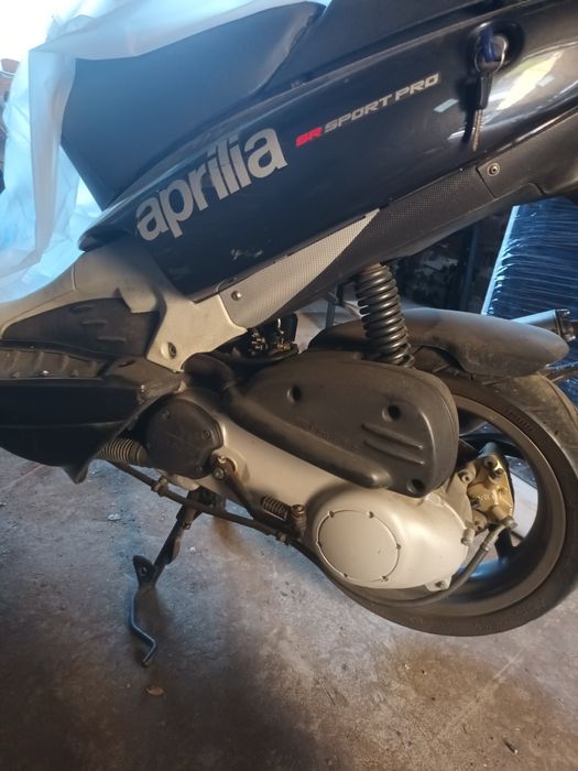 Продавам Aprilia sr 50