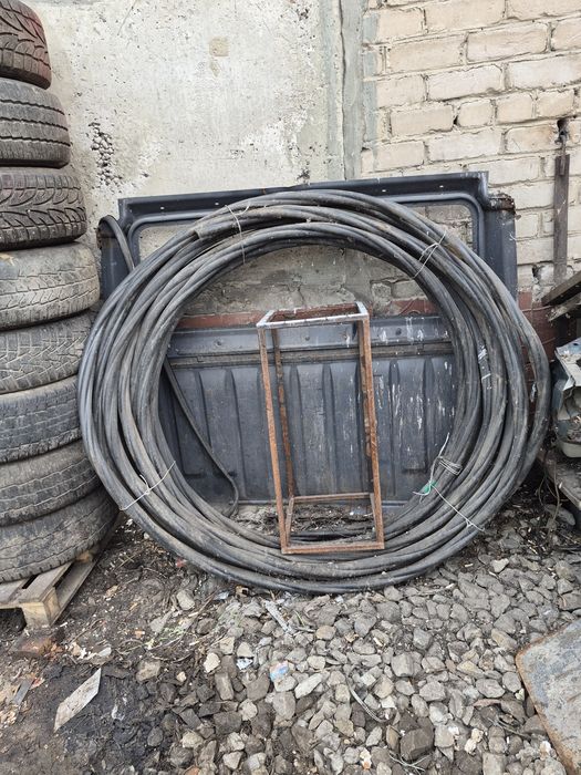 Продам кабель четырёх жильный