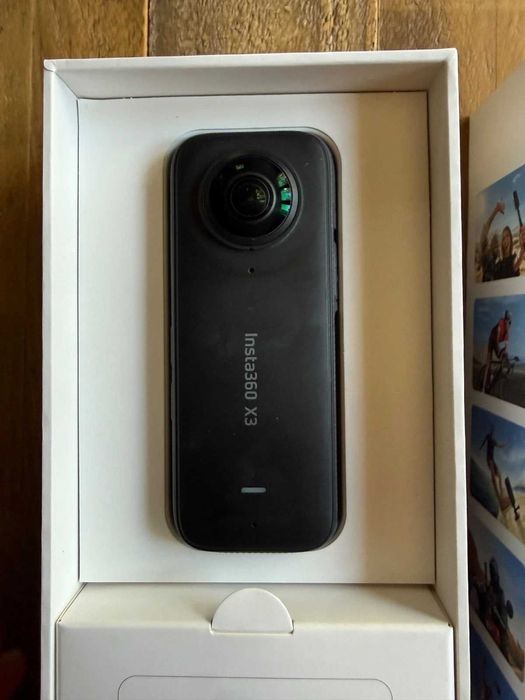 Camera video sport Insta360 X3 5.7K, 360°, Negru + Invisible Selfie Stick