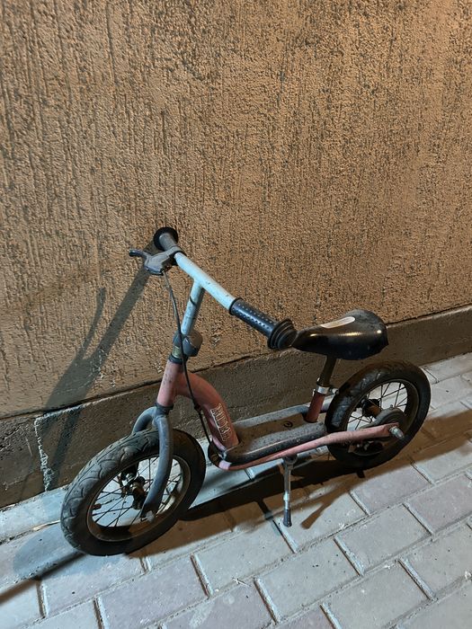 Продается беговел детский