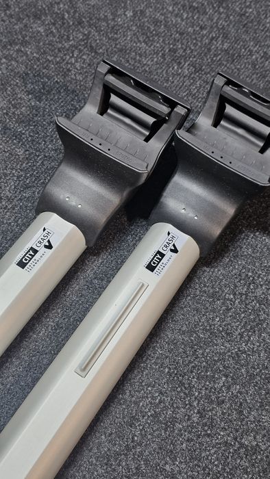 bare transversale volkswagen touareg 7p noi originale 

cod oe: 7p6 07