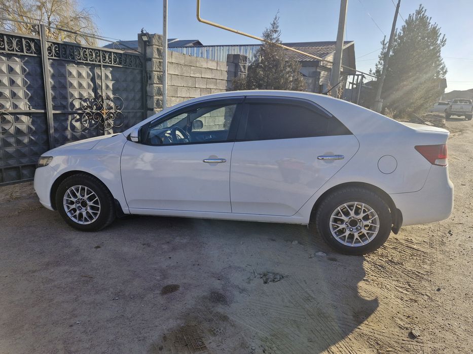 Продам Kia Cerato 2012 автомат
