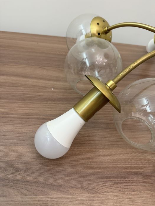 Продается люстра