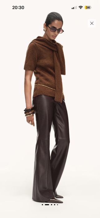 Нави дънки Mango flare и кожен панталон