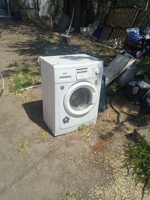 Стиралный автомат на запчасти