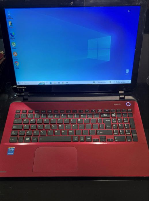 Лаптоп Toshiba satelite L50-B-1M3