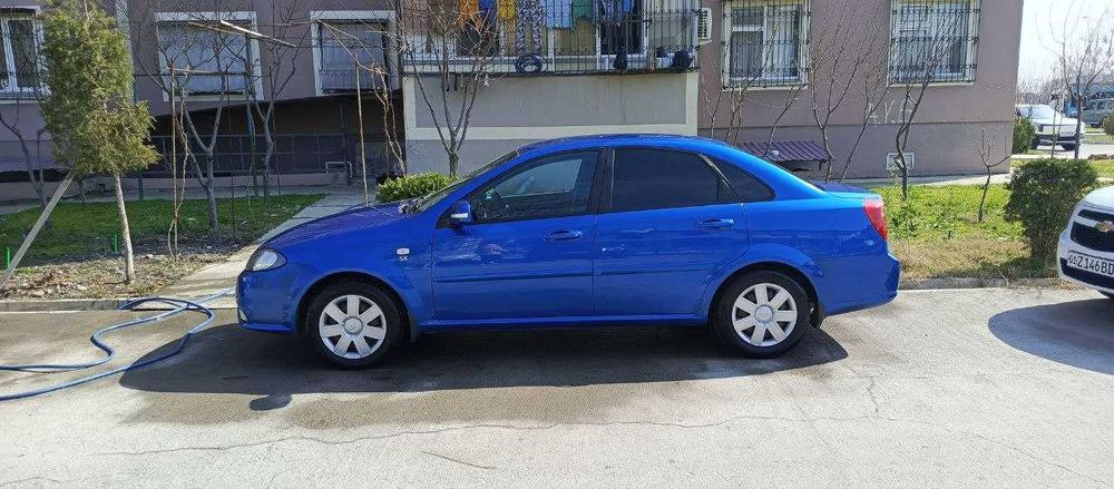 Продаётся Lacetti / Gentra 2015 года выпуска