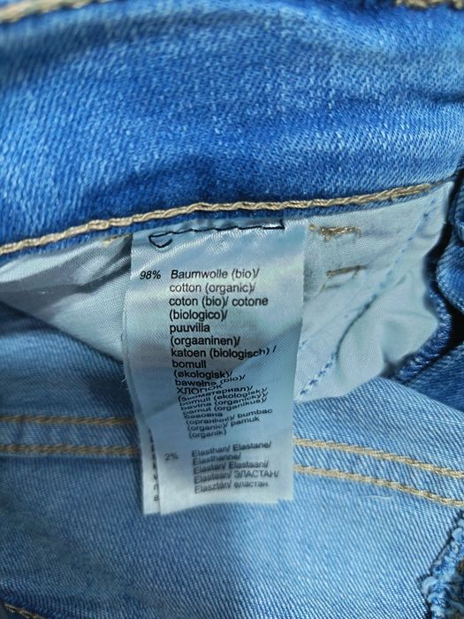 Blugi cu talie înaltă mărimea 38