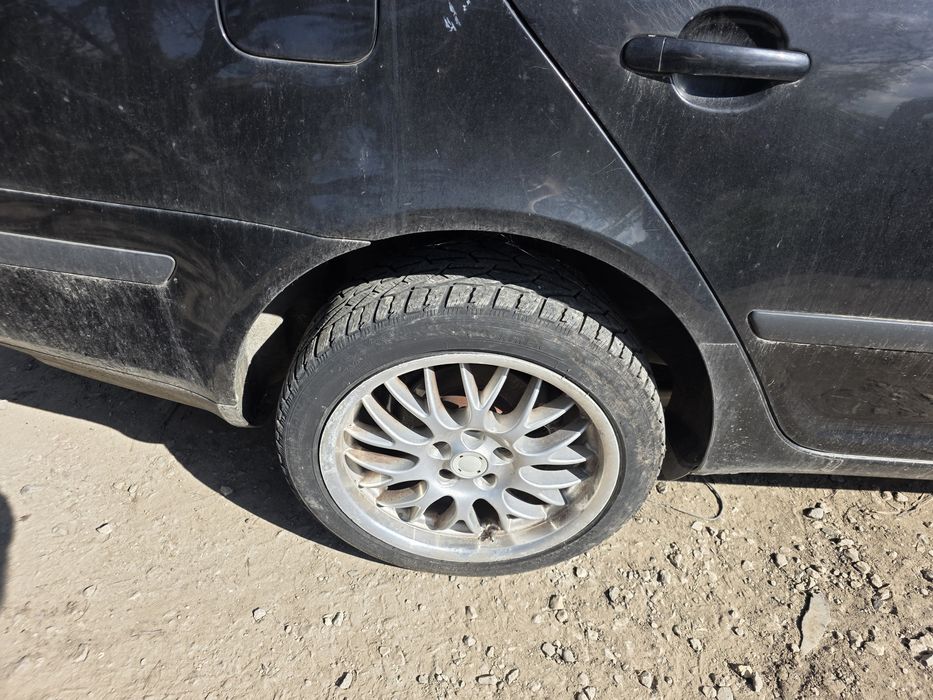 SKODA Octavia 2005 година на части