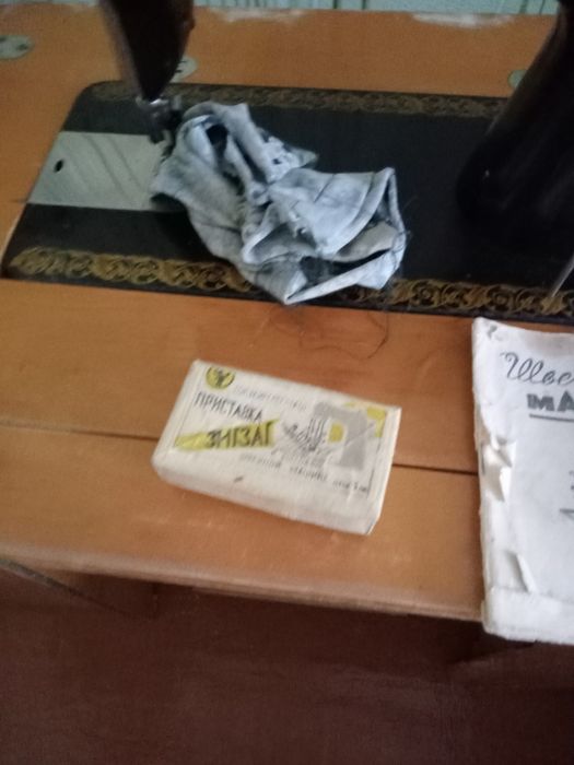 Швейная машинка ножная