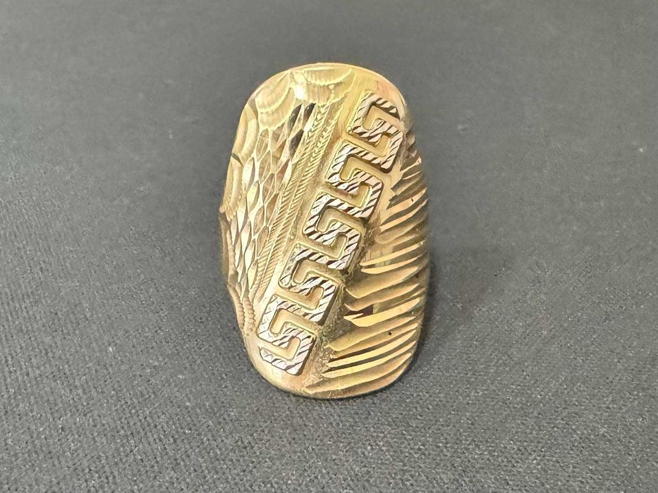 Златен пръстен 14 к 585 / 2,86 гр.