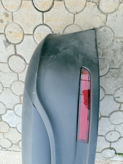 Se vinde prelungire bară spate R32 Golf 5