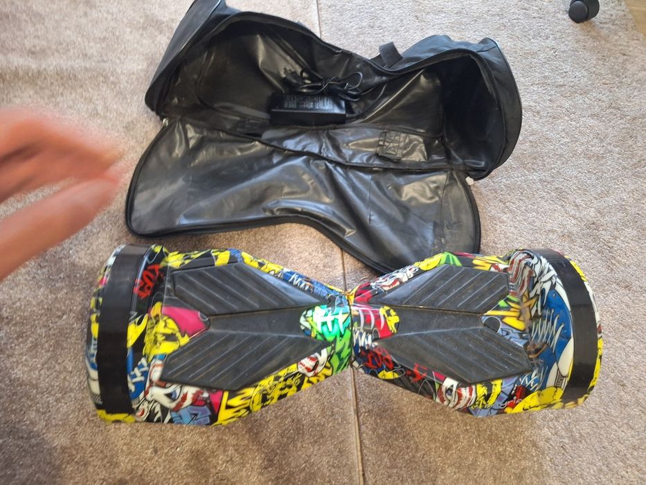 Hoverboard cu design galben vibrant cu luminițe si boxe  Bluetooth