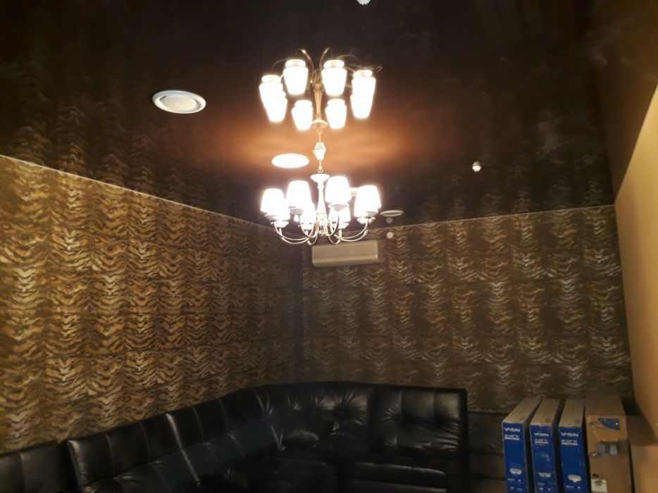 Натяжные потолки, качаственно