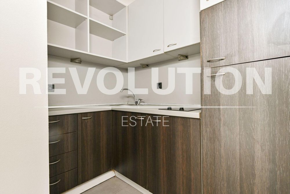 Магазин в жк. Белите Брези.