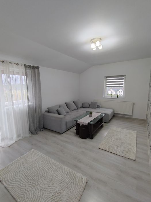 Proprietar Vand Apartament 2 Camere cu parcare