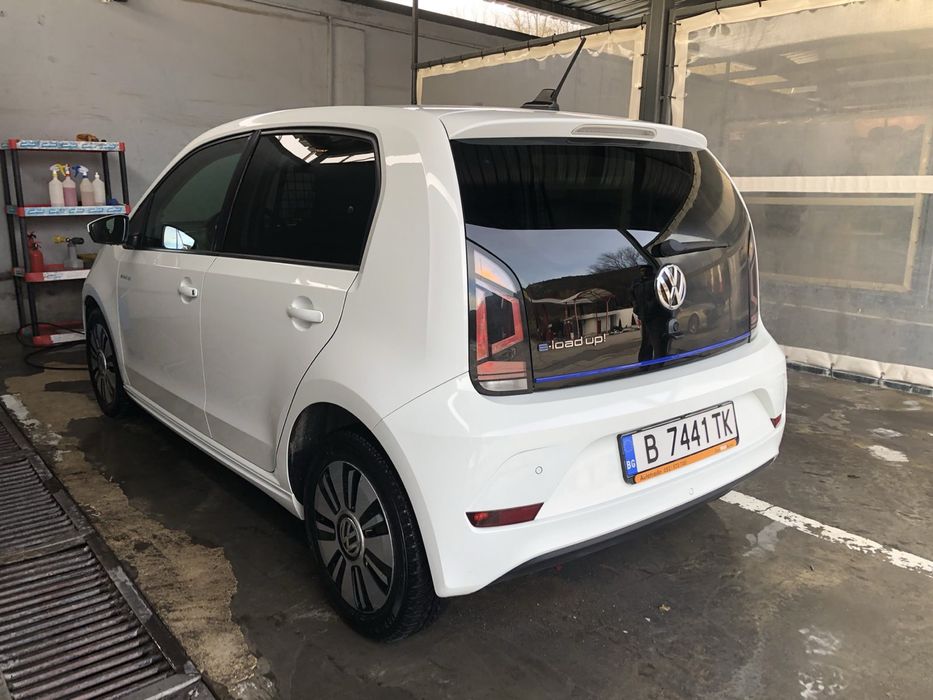 VW UP/ Volkswagen/ Електрически автомобил