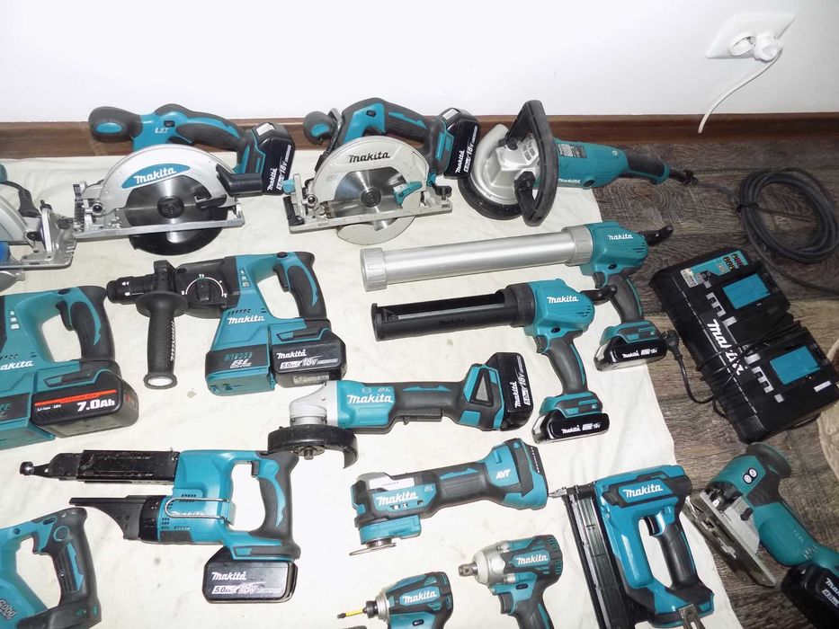 Scule Makita 18V  si  scule Makita 220V