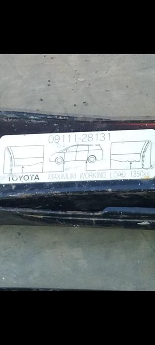 Превиа Эстима домкрат оригинал