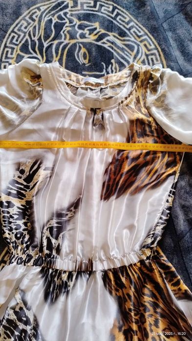 Продавам страхотна плажна туника М размер