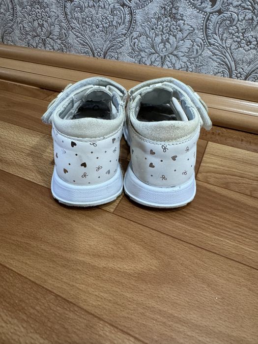 Сандали детские