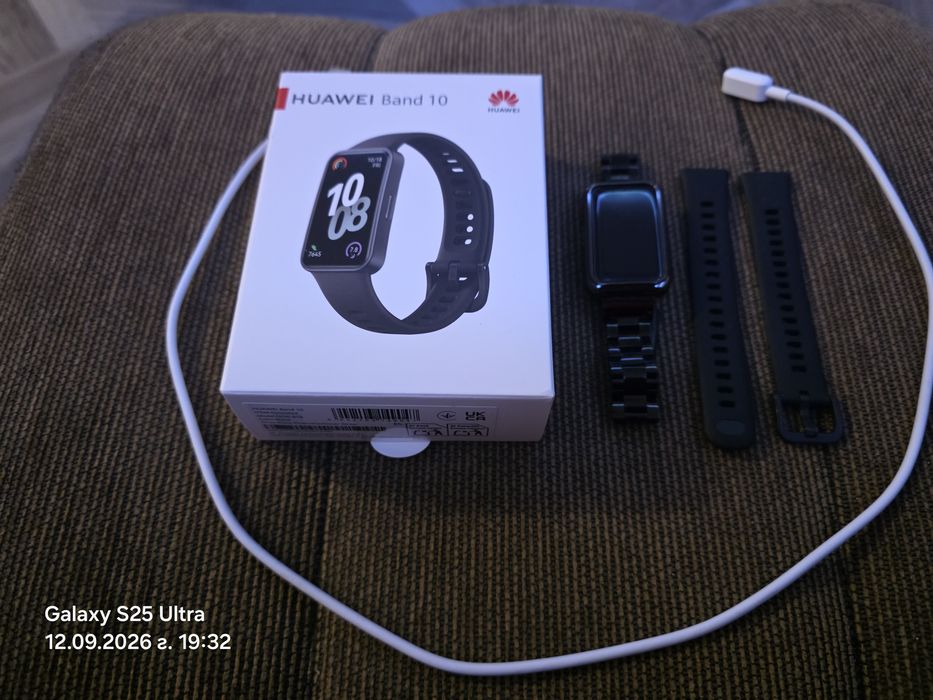 Смарт гривна Huawei Band 10