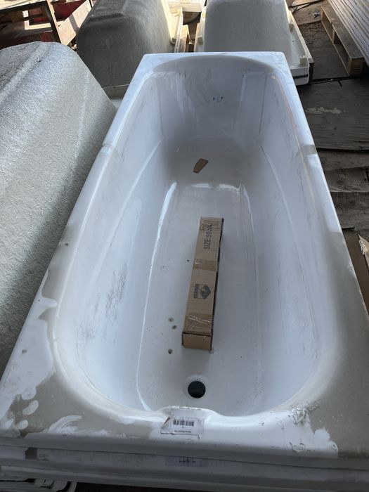 Ванны акриловая в комплекте (распродажа)