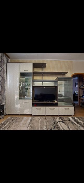 Продам стенку шкаф для гостиной