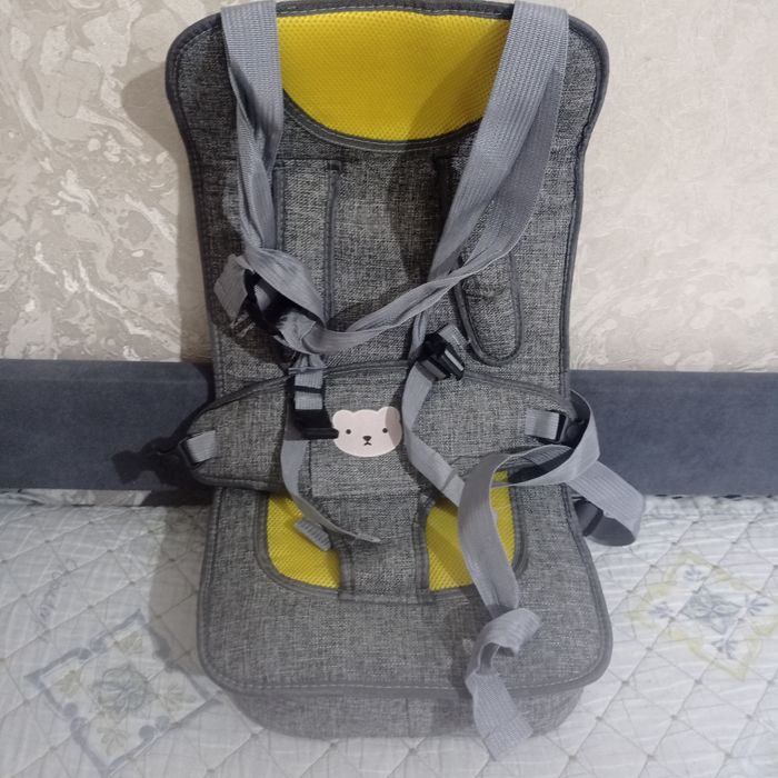 Автокресло 3000 тнг