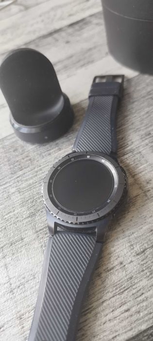 Смарт часовник Samsung Gear S3 Frontier ! Изключително запазен ! Пълен комплект !