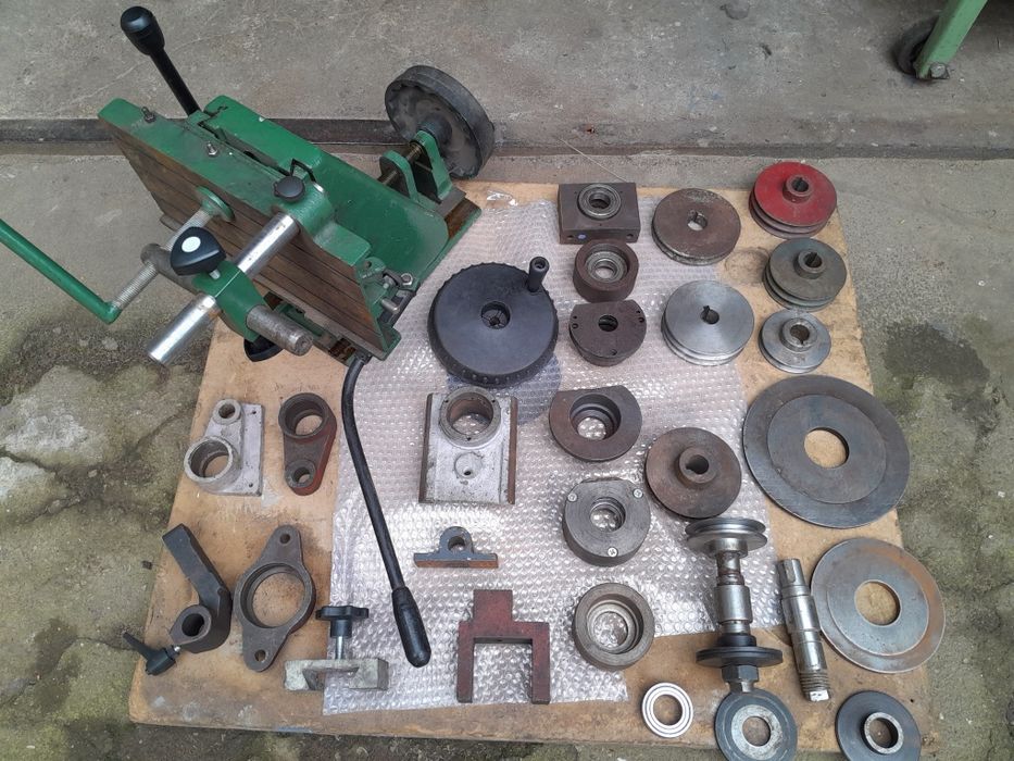 Резервни части за дърводелски машини