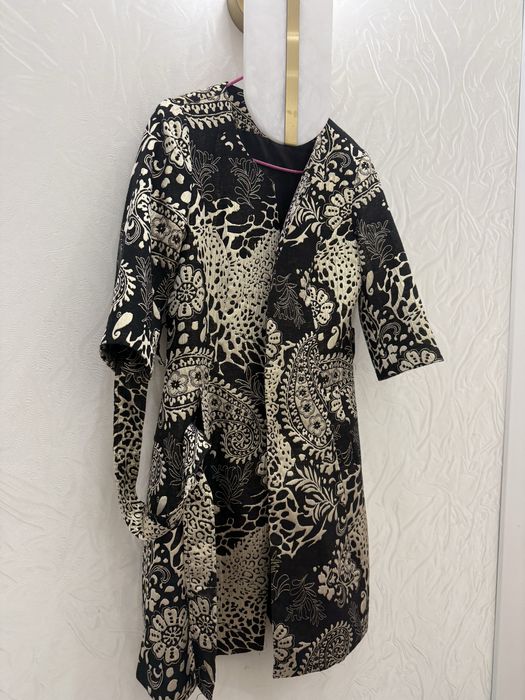 Верхняя одежда ,плащ