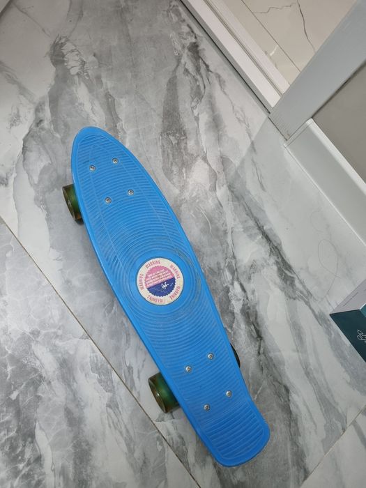 СКЕЙТБОРД 1+1 пауэрбанк КАК НОЫЙ