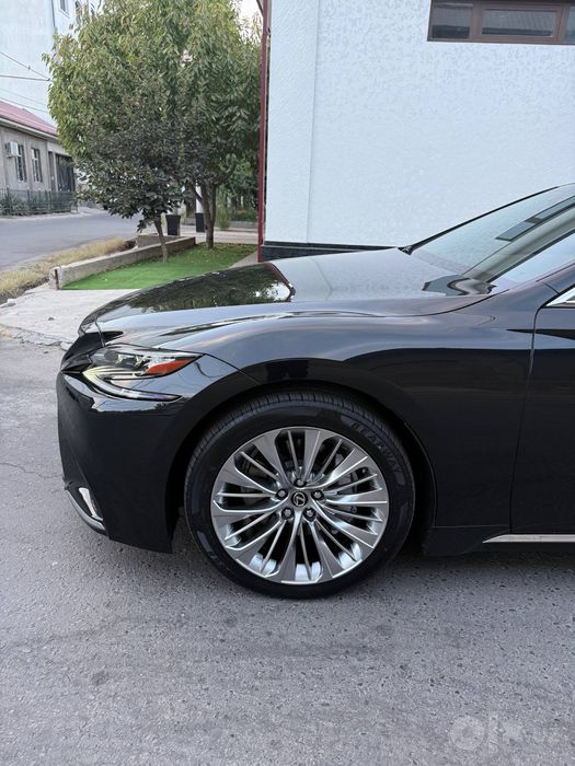 Lexus Ls350  holati ideal