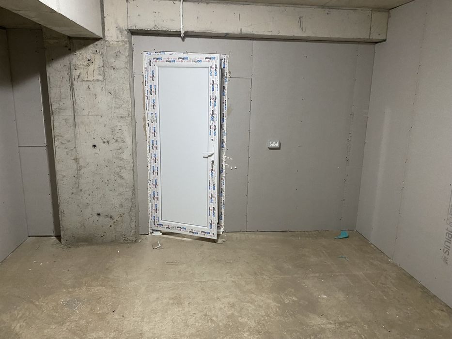 Boxă depozitare 18 m² – Pantelimon | Nouă | Sigură | Acces LIFT