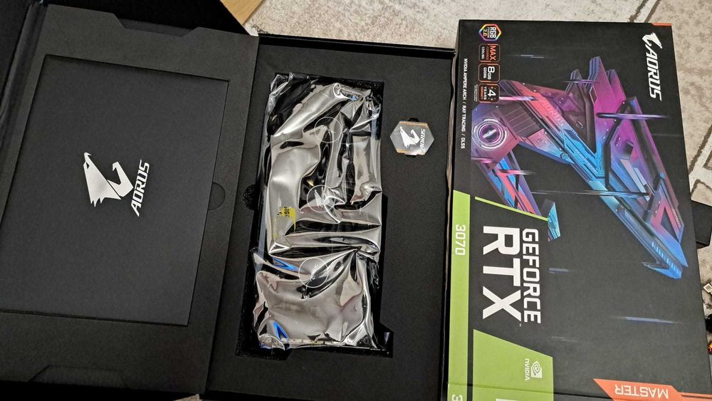Placa video Gigabyte  Aorus Master Rtx 3070 , Ecran Lcd la cutie