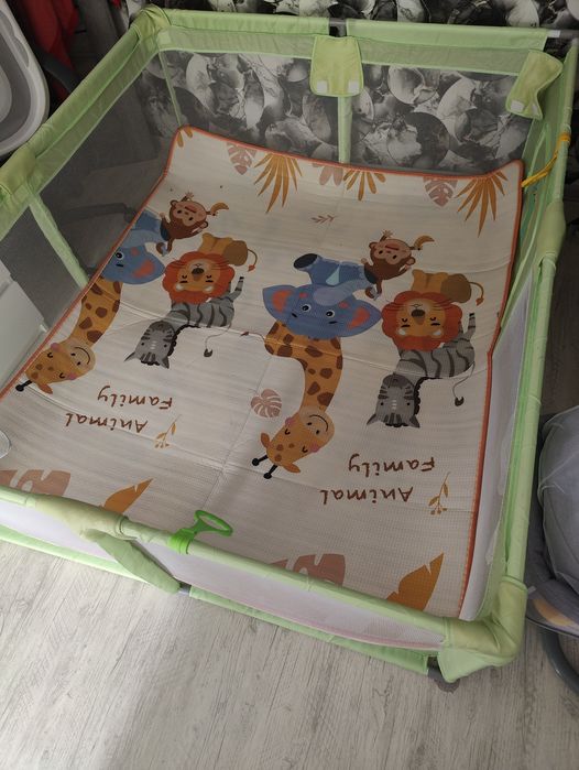 Продам манеж детский