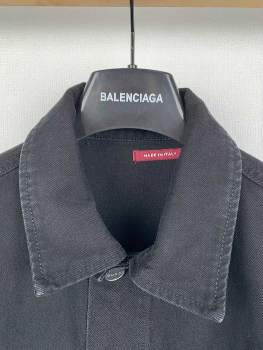 Gucci Denim Kurtka Zestaw. Setul acesta de denim este realizat din
