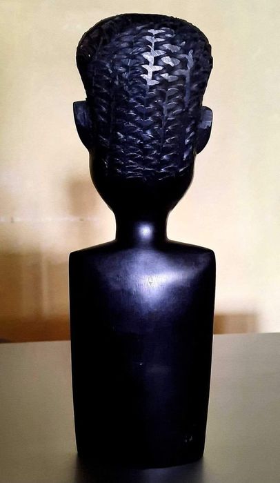 Statuetă din abanos