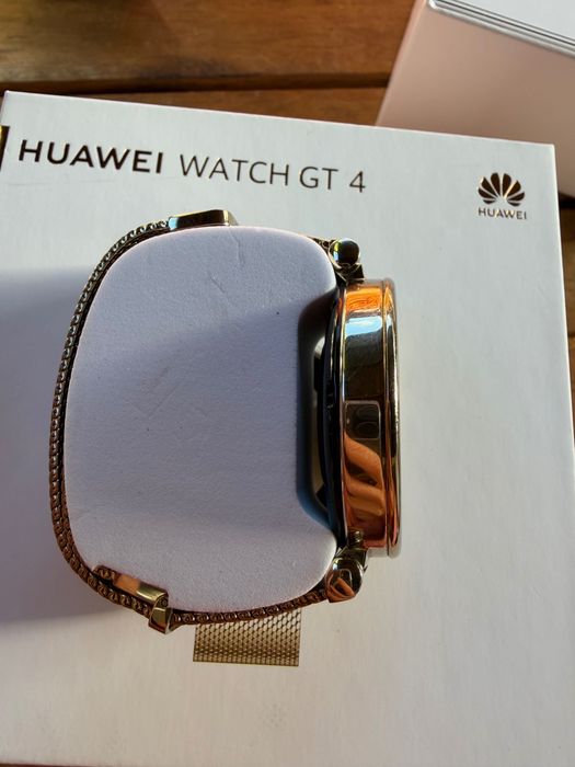 huawei watch gt 4 gold milanese