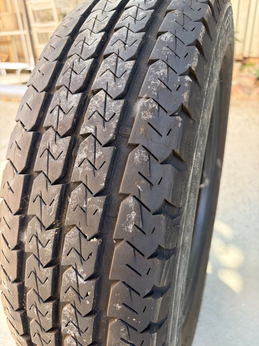 Продам автошину 185/75R16C