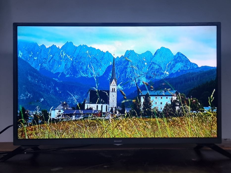 SMART Телевизор/Sharp - 32" - FULLHD , YouTube , Цифрова + Ефирна