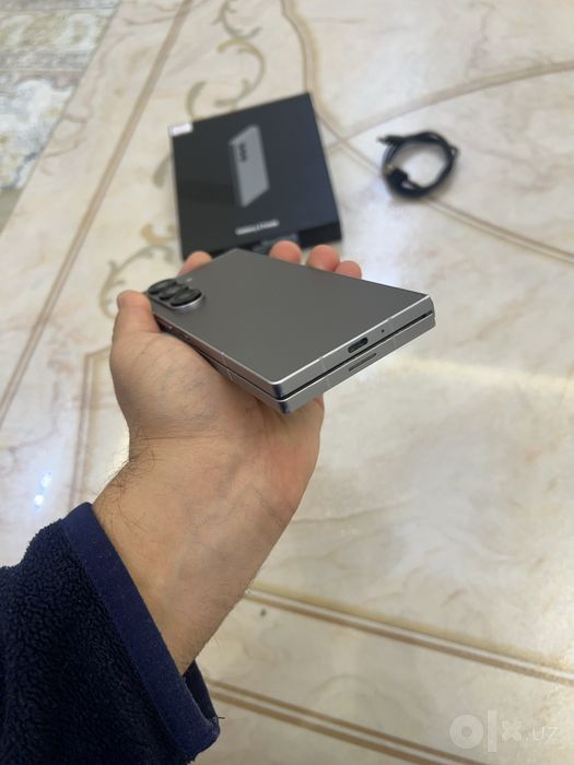 Samsung Galaxy Z Fold 6