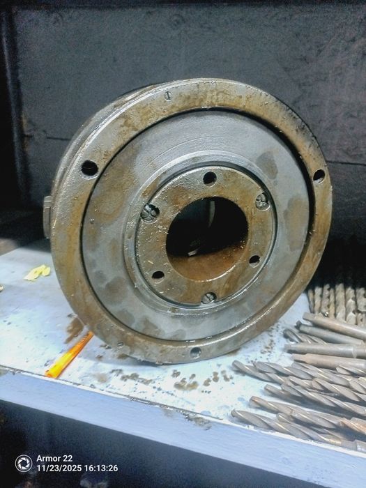 Токарный патрон, сверла