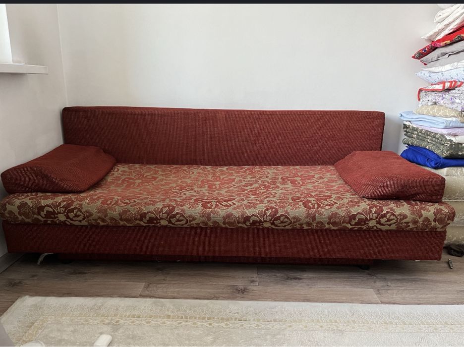 Продам диван книжка