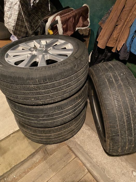 Продам диски с резиной Michelin R20
