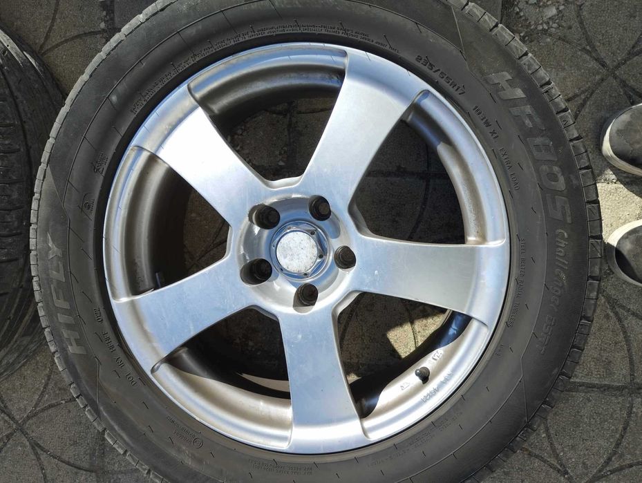 Джанти 17", 7J, ET 38, централен отвор 72,6 с втулка за 66,6 мм