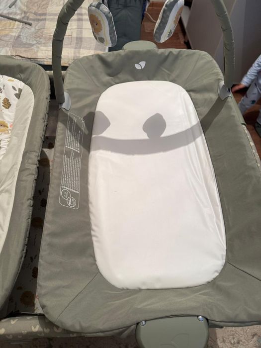 Продам кровать манеж