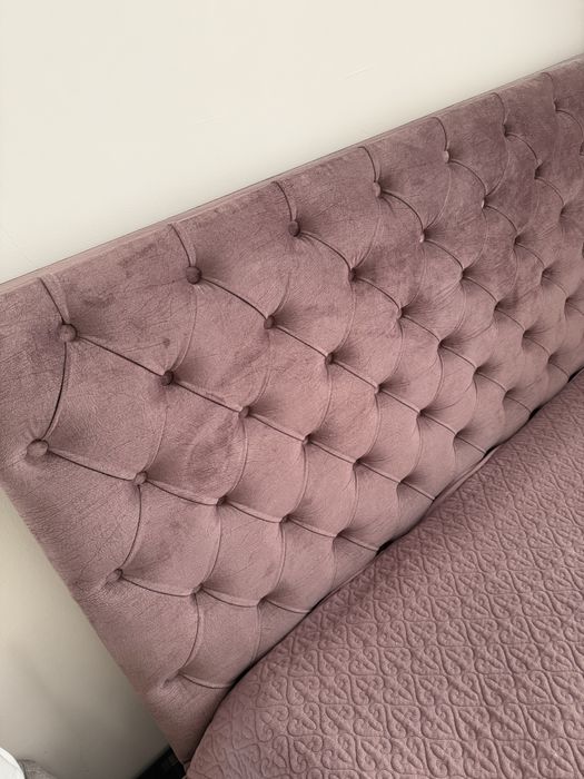 Кровать с матрасом